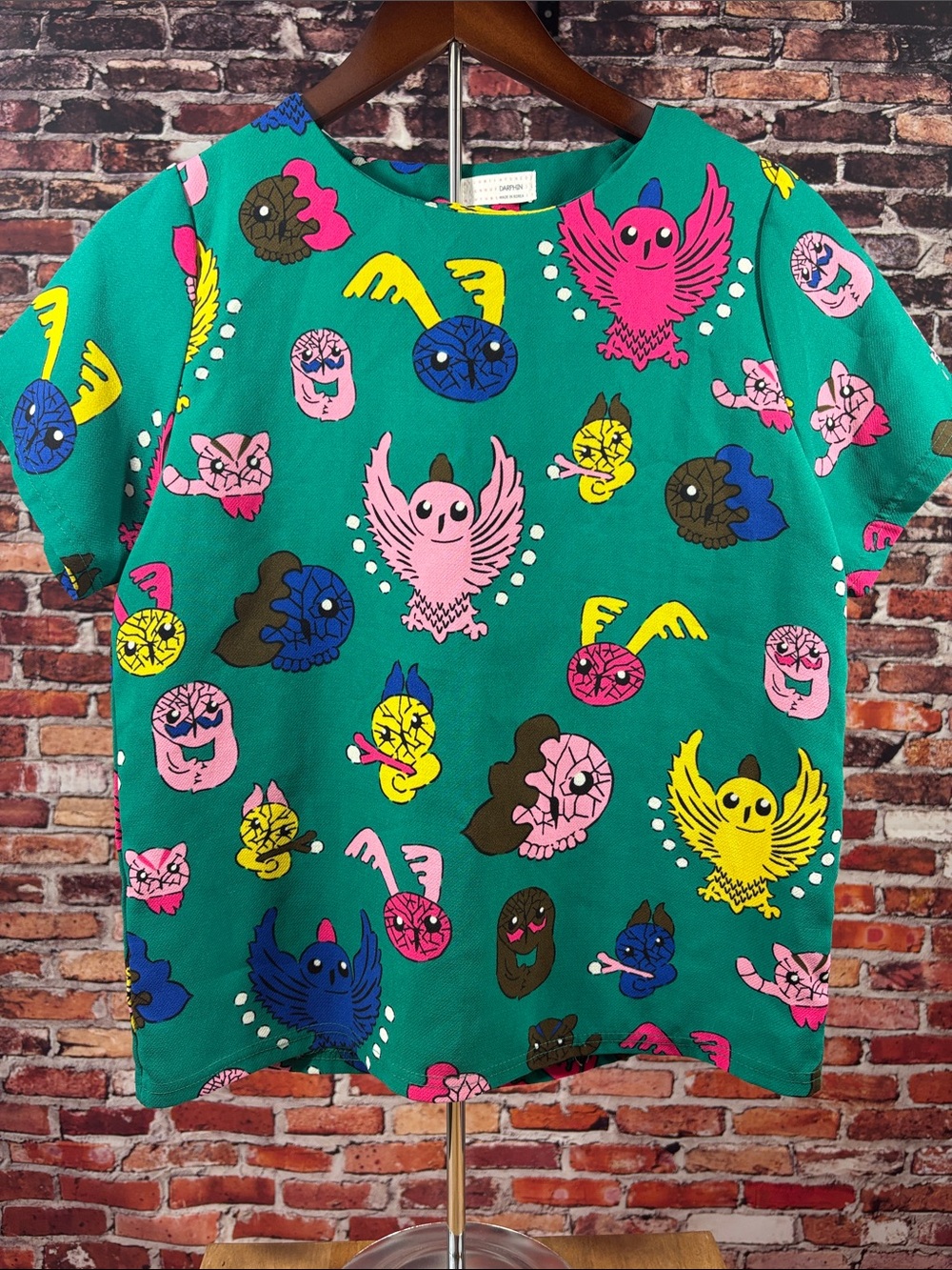 DARPHIN Made in Korea Cartoon Fantasy Whimsical Bright Colored Characters S/M
